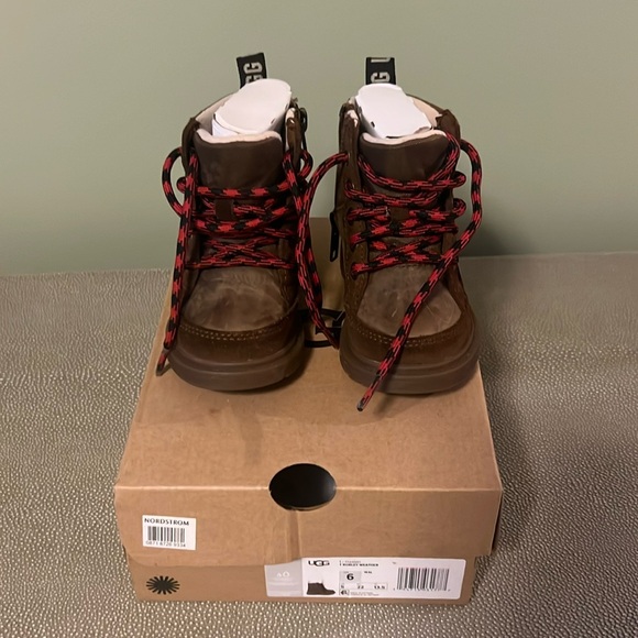 Ugg Robley Waterproof Boots - Picture 1 of 5